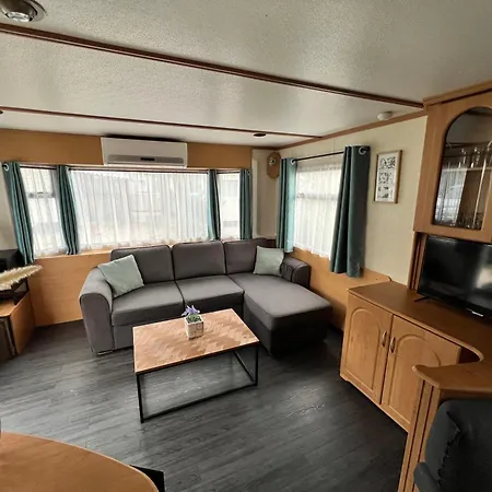 La Carabasse Mobil-home Tres Bien Equipe Vias