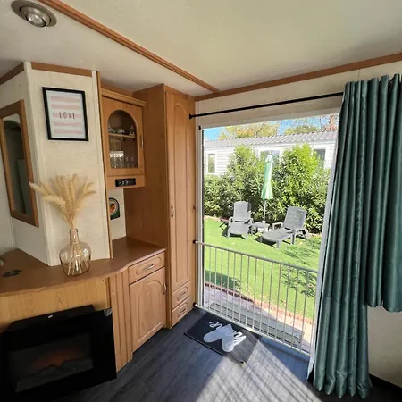 La Carabasse Mobil-home Tres Bien Equipe